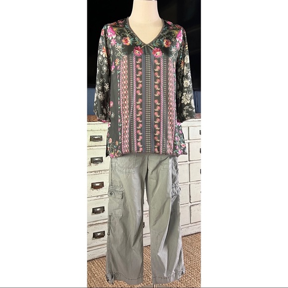 Johnny Was Forza Carson Silk Floral Blouse XS - Picture 3 of 12